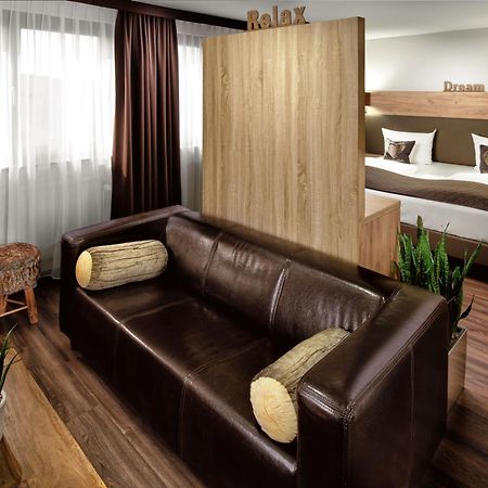 Neo Hotel Linde Esslingen Esslingen am Neckar Bagian luar foto