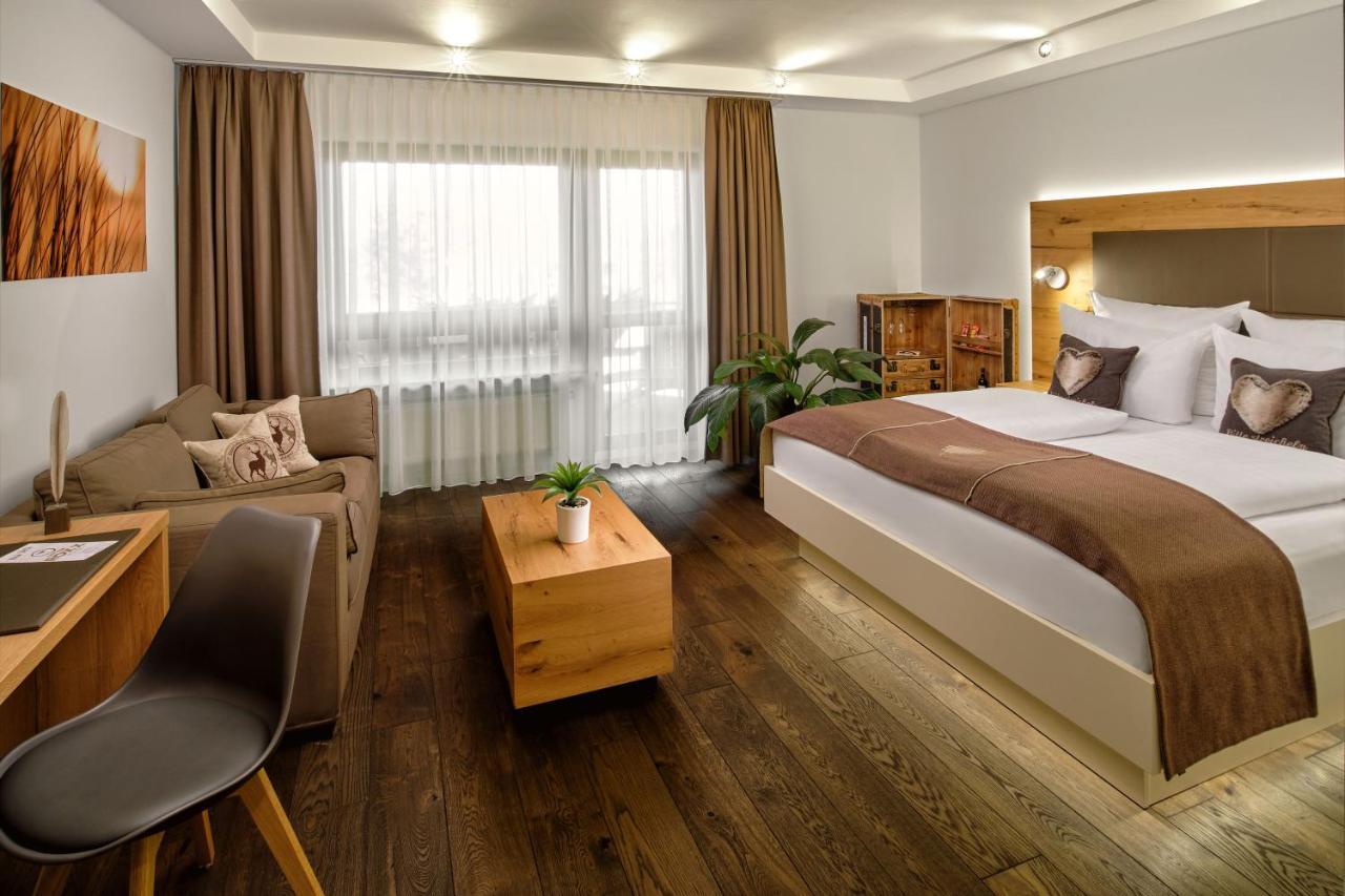 Neo Hotel Linde Esslingen Esslingen am Neckar Bagian luar foto